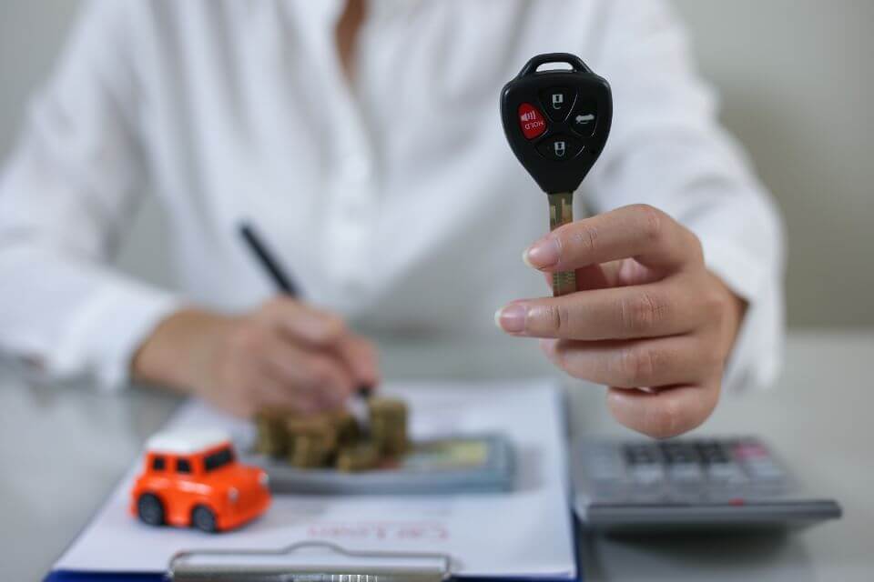 為什麼要做當鋪汽車設定？汽車被設定還可以借款嗎？